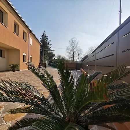 Locazione La Scacchiera Apartmán *